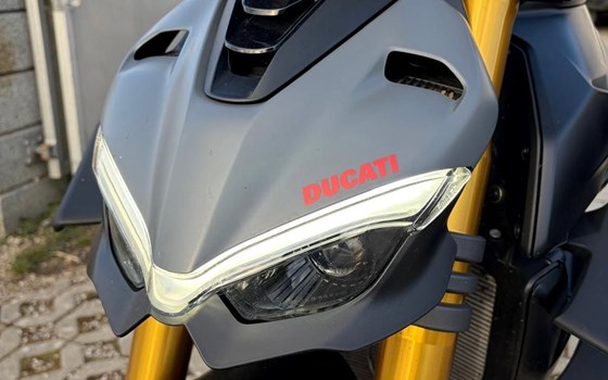 Gebrauchtmotorrad Ducati Streetfighter V4 S - Bild 11