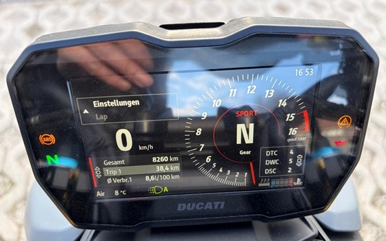 Gebrauchtmotorrad Ducati Streetfighter V4 S - Bild 12