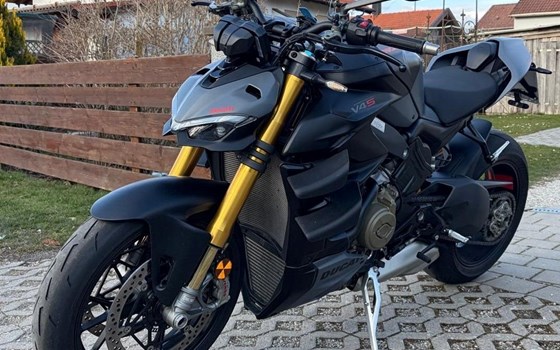 Gebrauchtmotorrad Ducati Streetfighter V4 S - Bild 2