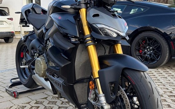 Gebrauchtmotorrad Ducati Streetfighter V4 S - Bild 5