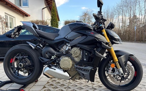 Gebrauchtmotorrad Ducati Streetfighter V4 S - Bild 6