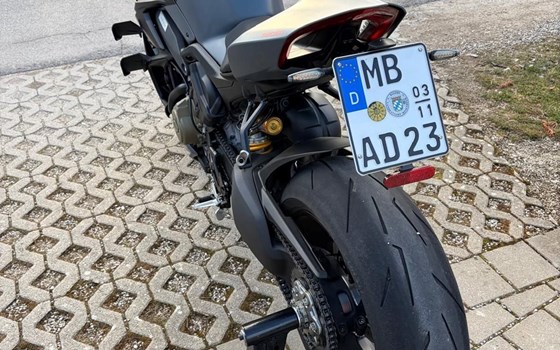 Gebrauchtmotorrad Ducati Streetfighter V4 S - Bild 8