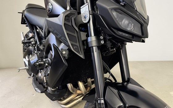 Gebrauchtmotorrad Yamaha MT-09 - Bild 2