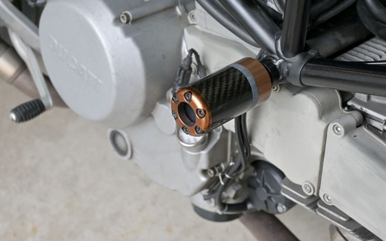 Gebrauchtmotorrad Ducati Monster 600 Dark - Bild 4