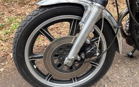 Gebrauchtmotorrad Yamaha SR 500 - Bild 2