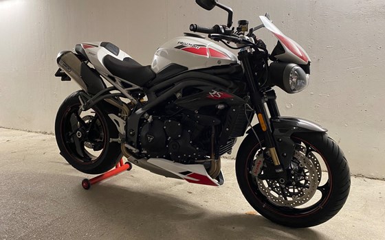 Gebrauchtmotorrad Triumph Speed Triple 1050 - Bild 3