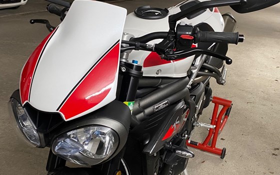 Gebrauchtmotorrad Triumph Speed Triple 1050 - Bild 5