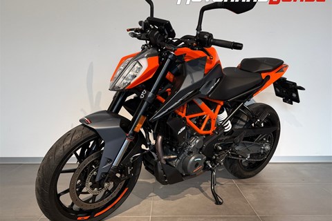 Die 5 besten A2 Naked Bikes bis 3.000 Euro