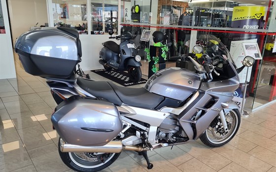 Gebrauchtmotorrad Yamaha FJR 1300 - Bild 2