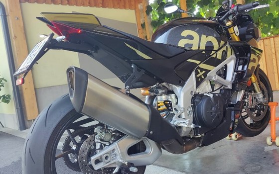 Gebrauchtmotorrad Aprilia Tuono V4 1100 Factory - Bild 2
