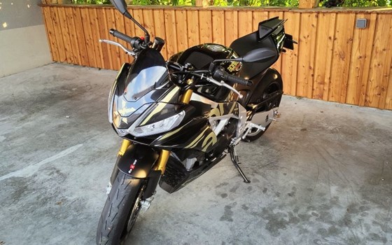 Gebrauchtmotorrad Aprilia Tuono V4 1100 Factory - Bild 7
