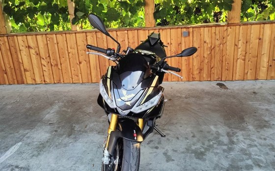 Gebrauchtmotorrad Aprilia Tuono V4 1100 Factory - Bild 8