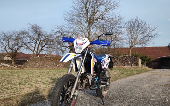 Gebrauchtmotorrad Rieju MRT 50 SM - Bild 5