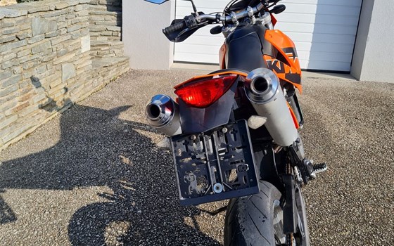Gebrauchtmotorrad KTM 640 LC4 Supermoto - Bild 2