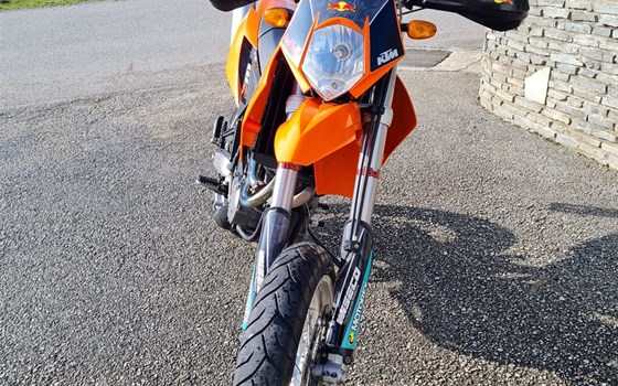 Gebrauchtmotorrad KTM 640 LC4 Supermoto - Bild 5