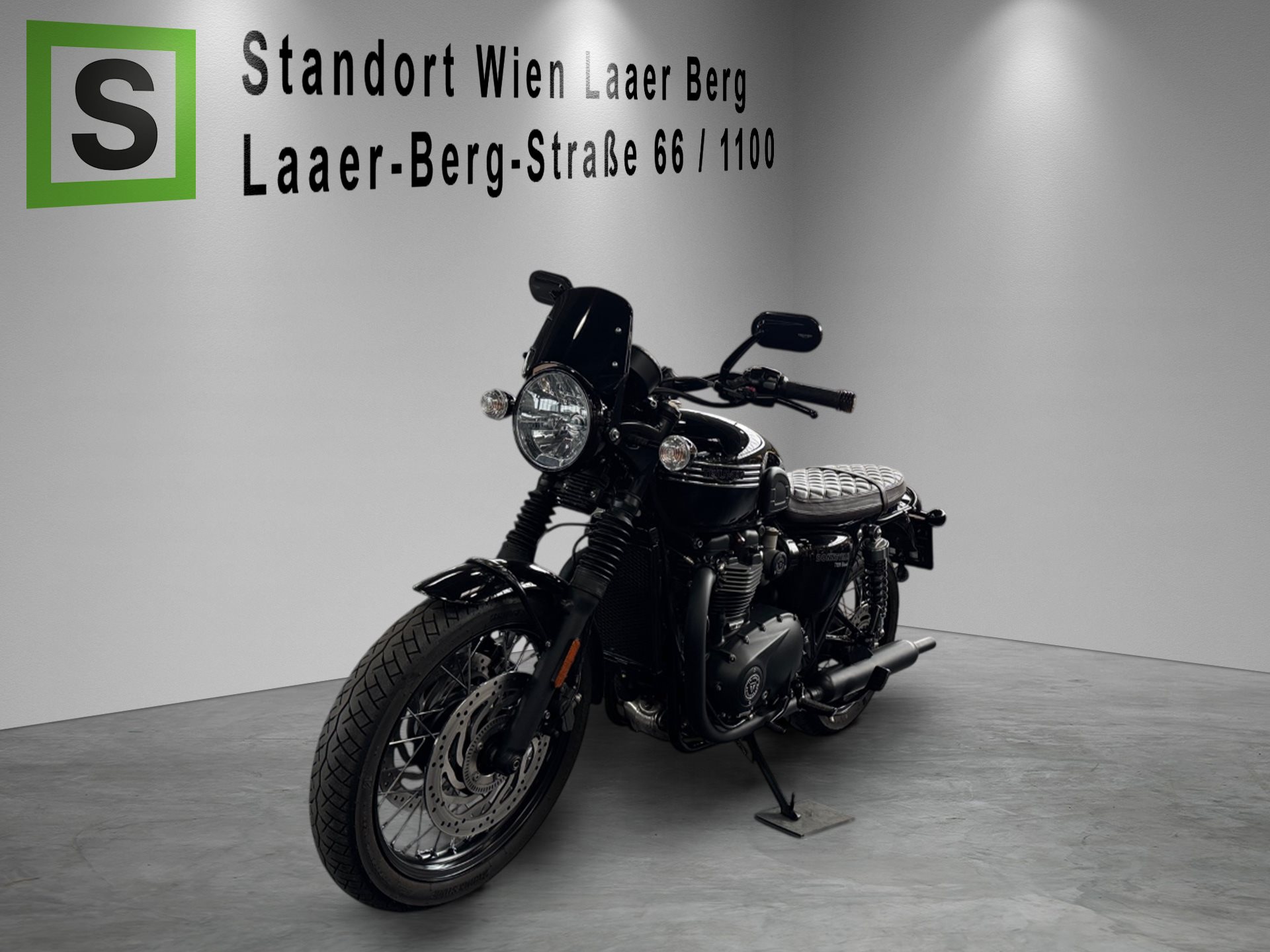 Triumph Bonneville T120 Black