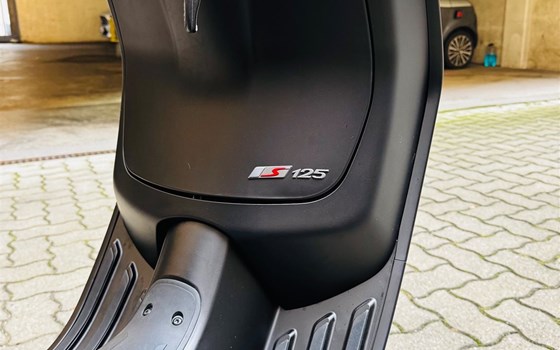 Gebrauchtmotorrad Vespa 125 Primavera ET3 - Bild 5