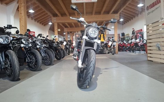 Gebrauchtmotorrad SWM Varez 125 - Bild 2