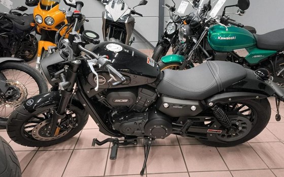 Gebrauchtmotorrad Keeway V302 C - Bild 1