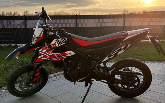 Gebrauchtmotorrad Aprilia SX 125 - Bild 1