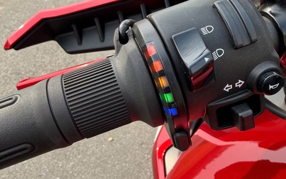 Gebrauchtmotorrad Yamaha Tracer 7 - Bild 2