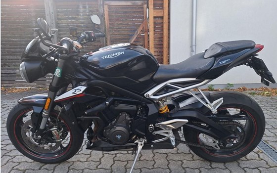 Gebrauchtmotorrad Triumph Street Triple RS - Bild 4