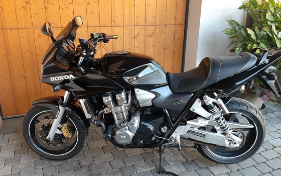 Gebrauchtmotorrad Honda CB 1300 S - Bild 1