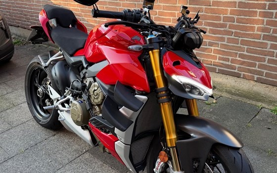 Gebrauchtmotorrad Ducati Streetfighter V4 S - Bild 1