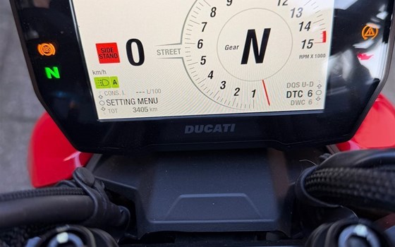 Gebrauchtmotorrad Ducati Streetfighter V4 S - Bild 3