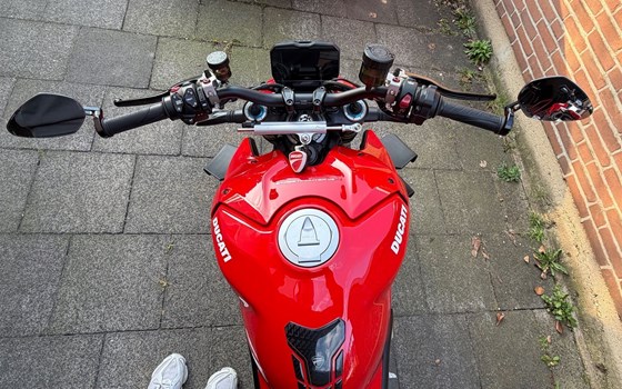 Gebrauchtmotorrad Ducati Streetfighter V4 S - Bild 6