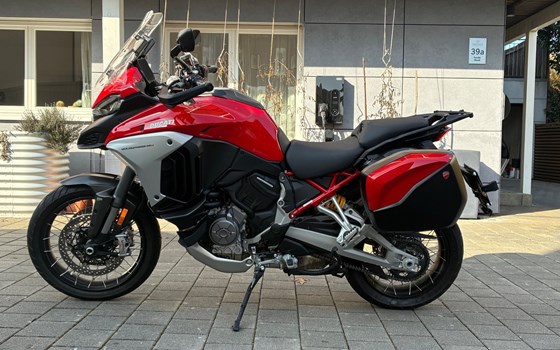 Gebrauchtmotorrad Ducati Multistrada V4 S - Bild 2