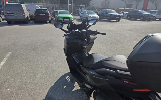 Gebrauchtmotorrad Honda Forza 125 - Bild 4