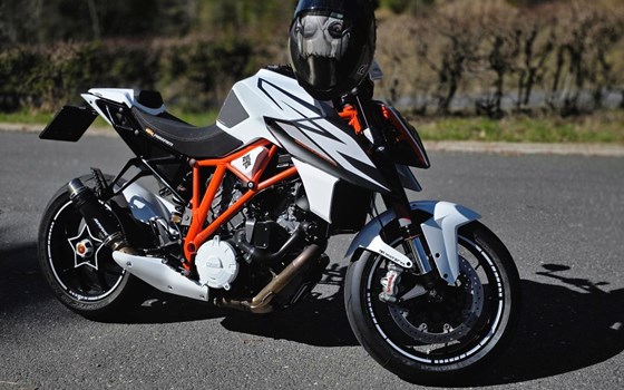 Gebrauchtmotorrad KTM 1290 Super Duke R - Bild 2
