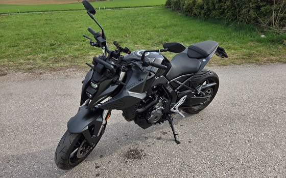 Gebrauchtmotorrad Suzuki GSX-8S - Bild 1