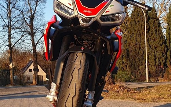 Gebrauchtmotorrad Aprilia Tuono 660 - Bild 2