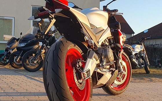 Gebrauchtmotorrad Aprilia Tuono 660 - Bild 4