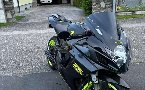 Gebrauchtmotorrad Suzuki GSX-R 600 - Bild 8