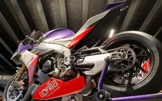 Neufahrzeug Aprilia RSV4 XTrenta - Bild 22
