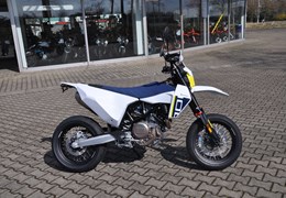 Neumotorrad Husqvarna 701 Supermoto