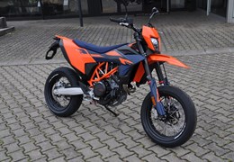 Neumotorrad KTM 690 SMC R