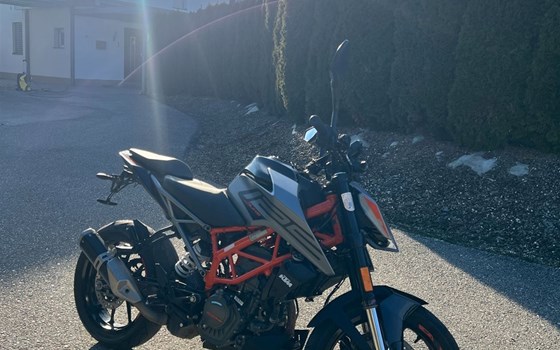 Gebrauchtmotorrad KTM 125 Duke - Bild 3