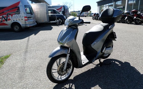 Gebrauchtmotorrad Honda SH125i - Bild 7