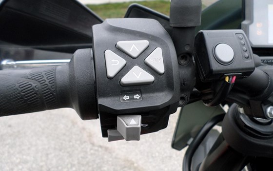 Gebrauchtmotorrad KTM 790 Adventure - Bild 10