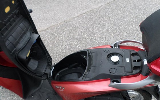 Gebrauchtmotorrad Honda SH150i - Bild 11