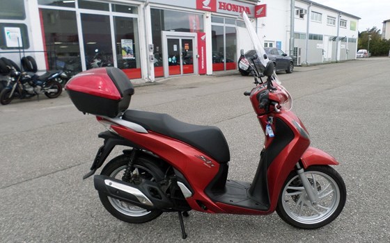 Gebrauchtmotorrad Honda SH150i - Bild 2