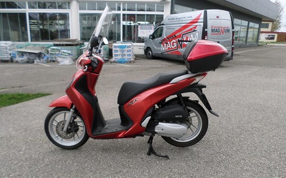 Gebrauchtmotorrad Honda SH150i - Bild 6
