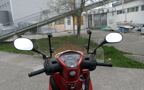 Gebrauchtmotorrad Honda SH150i - Bild 9