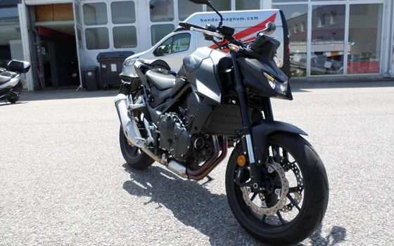 Gebrauchtmotorrad Honda CB750 Hornet - Bild 1