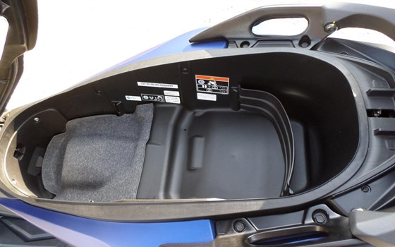 Gebrauchtmotorrad Honda Forza 350 - Bild 9