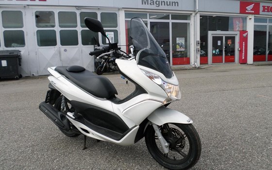 Gebrauchtmotorrad Honda PCX125 - Bild 1